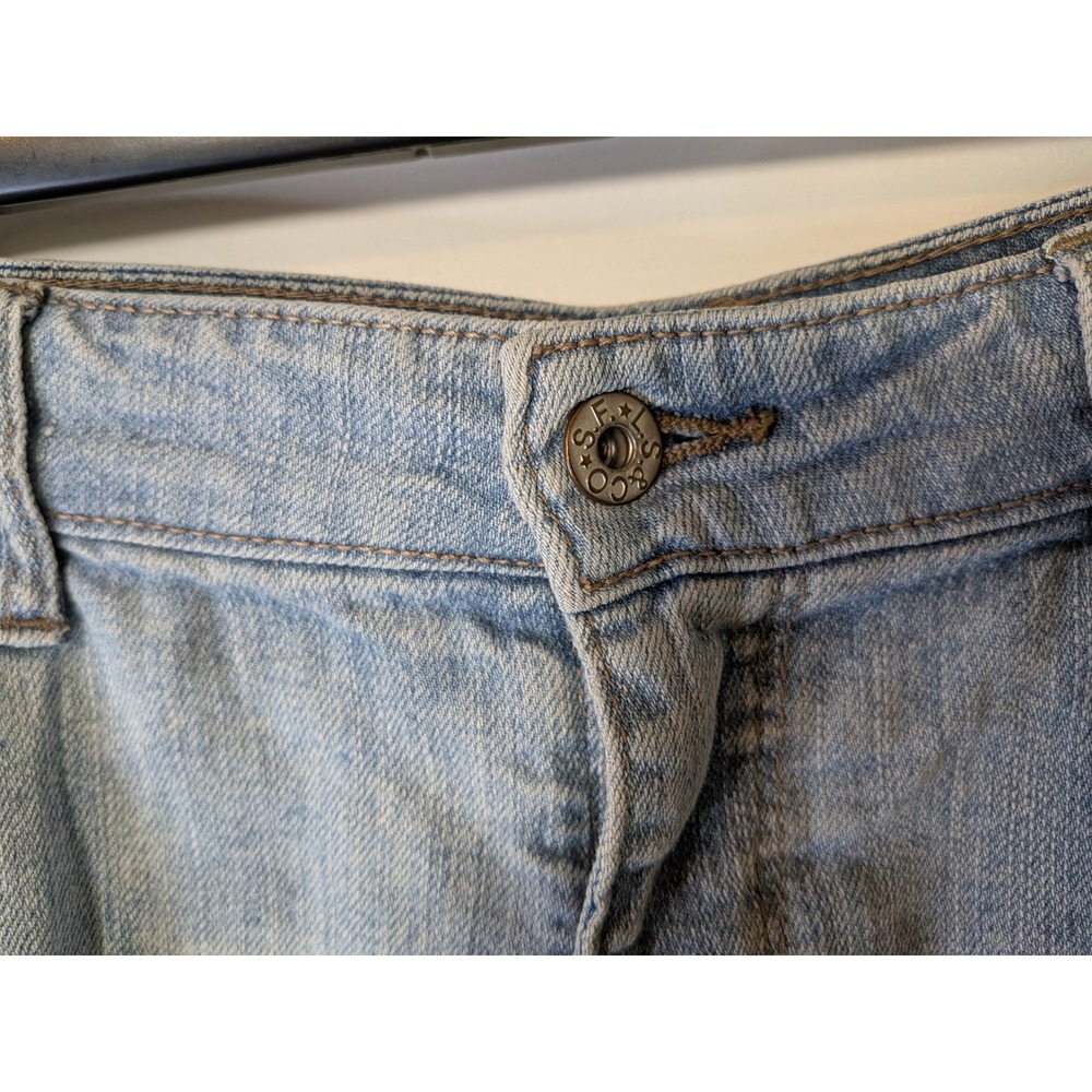 Levis Shorty Short Denim Shorts Light Wash Blue Raw Hem Size 11 Low Rise Cutoff